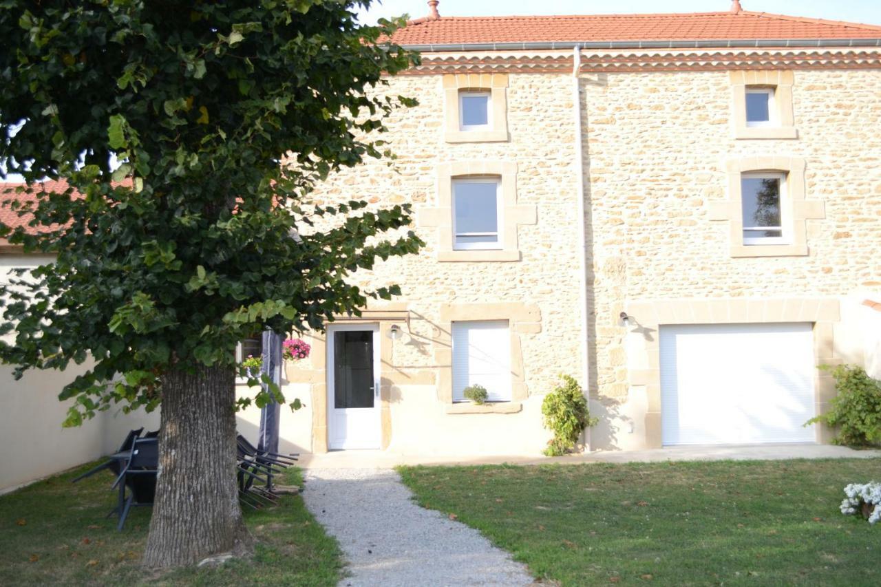 Gite Les Pins Montchenu 외부 사진
