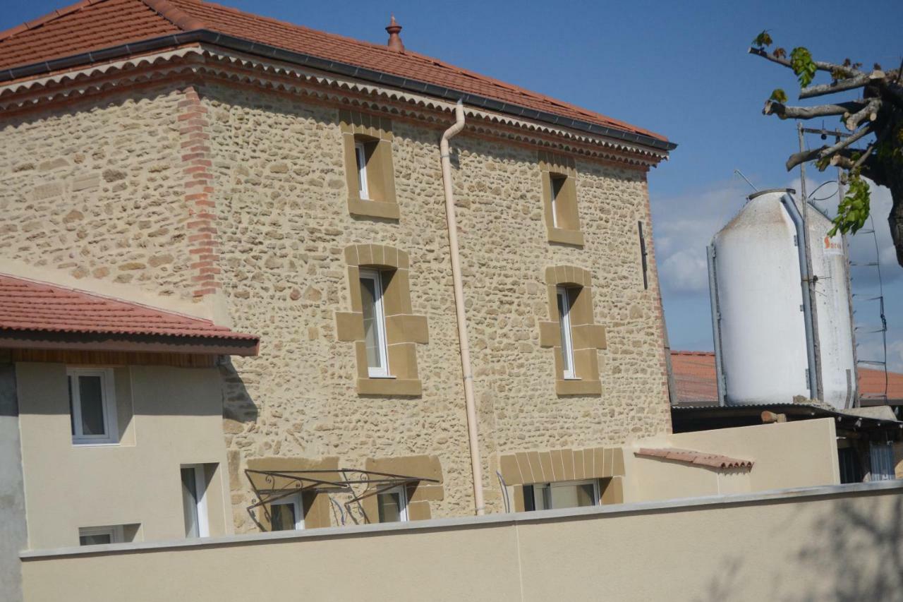 Gite Les Pins Montchenu 외부 사진